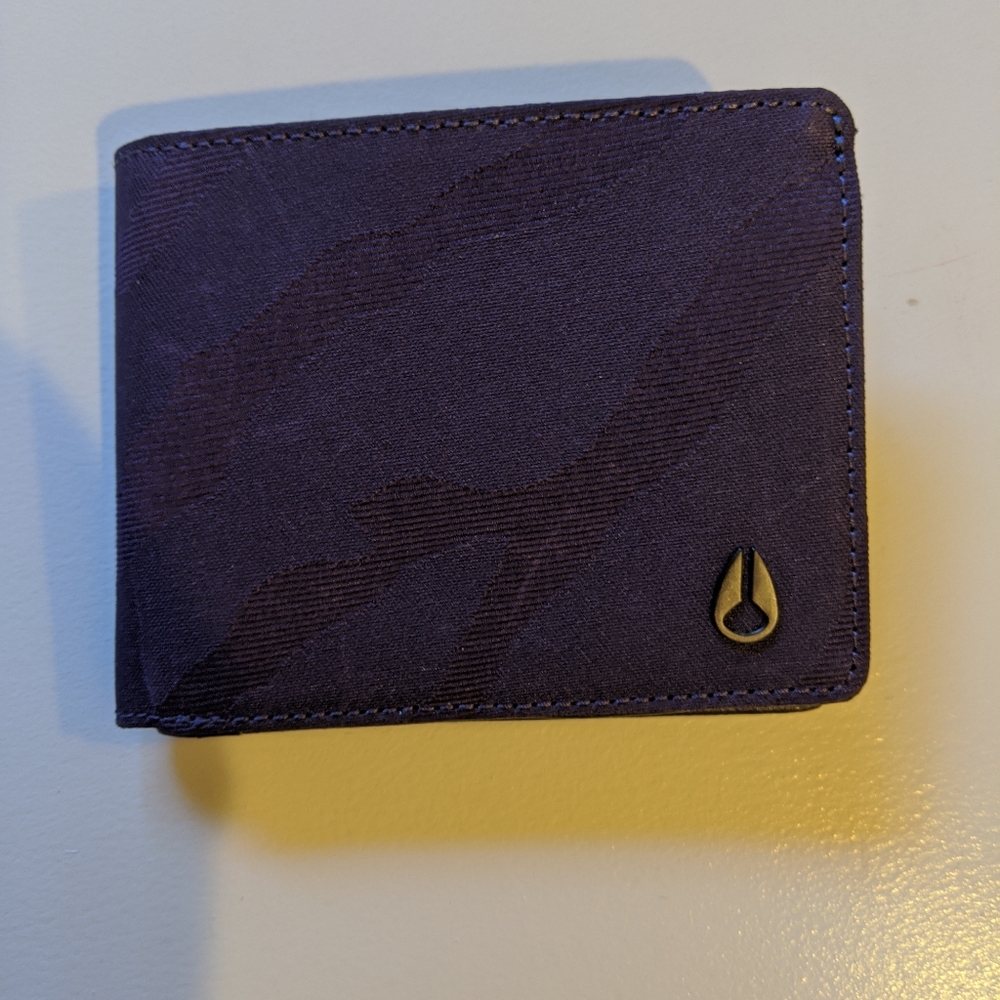 Brand new men's Nixon Wallet